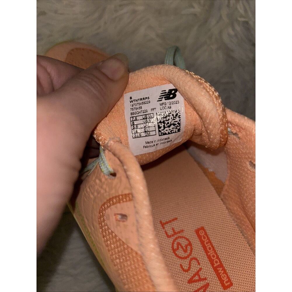 NWOB New Balance Dynasoft Sneakers Size 7.5 - Picture 8 of 9